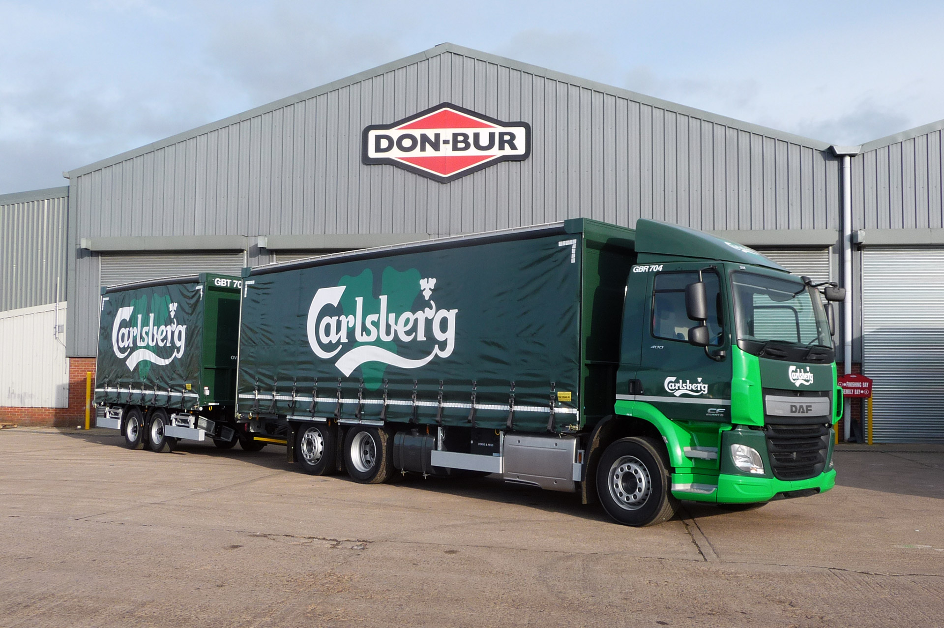 Carlsberg Curtainsider Drawbar Combination 